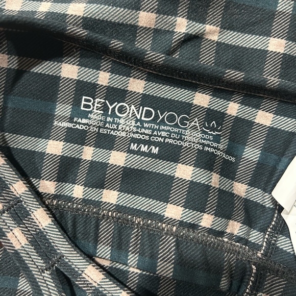 Beyond Yoga Set - Picture 6 of 7